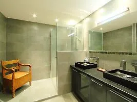 Alexandra Palace Apartment Cannes